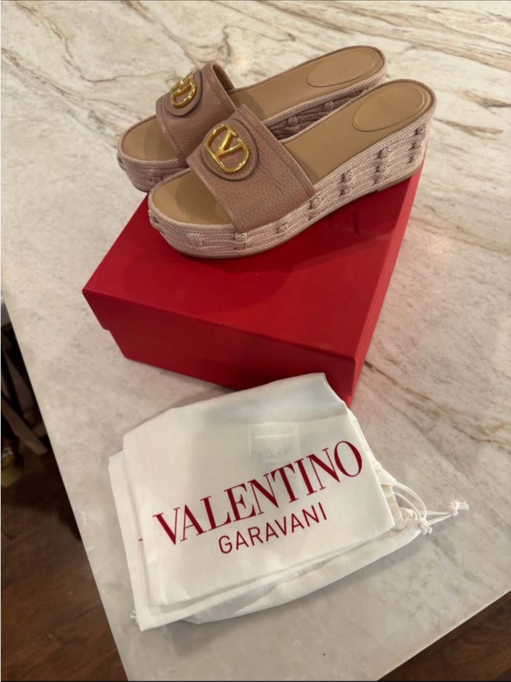 Valentino Garavani Blush Pink Leather V-Logo Slide Mules - Picture 3 of 3